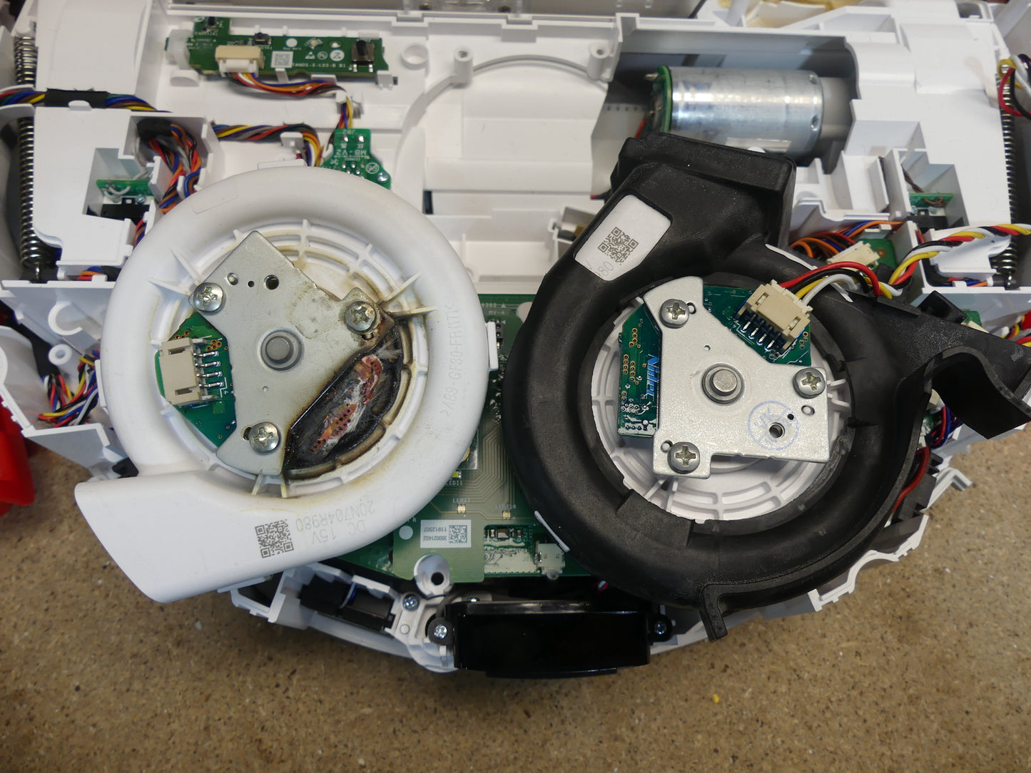 Repair check for Vorwerk Kobold vacuum cleaner robots